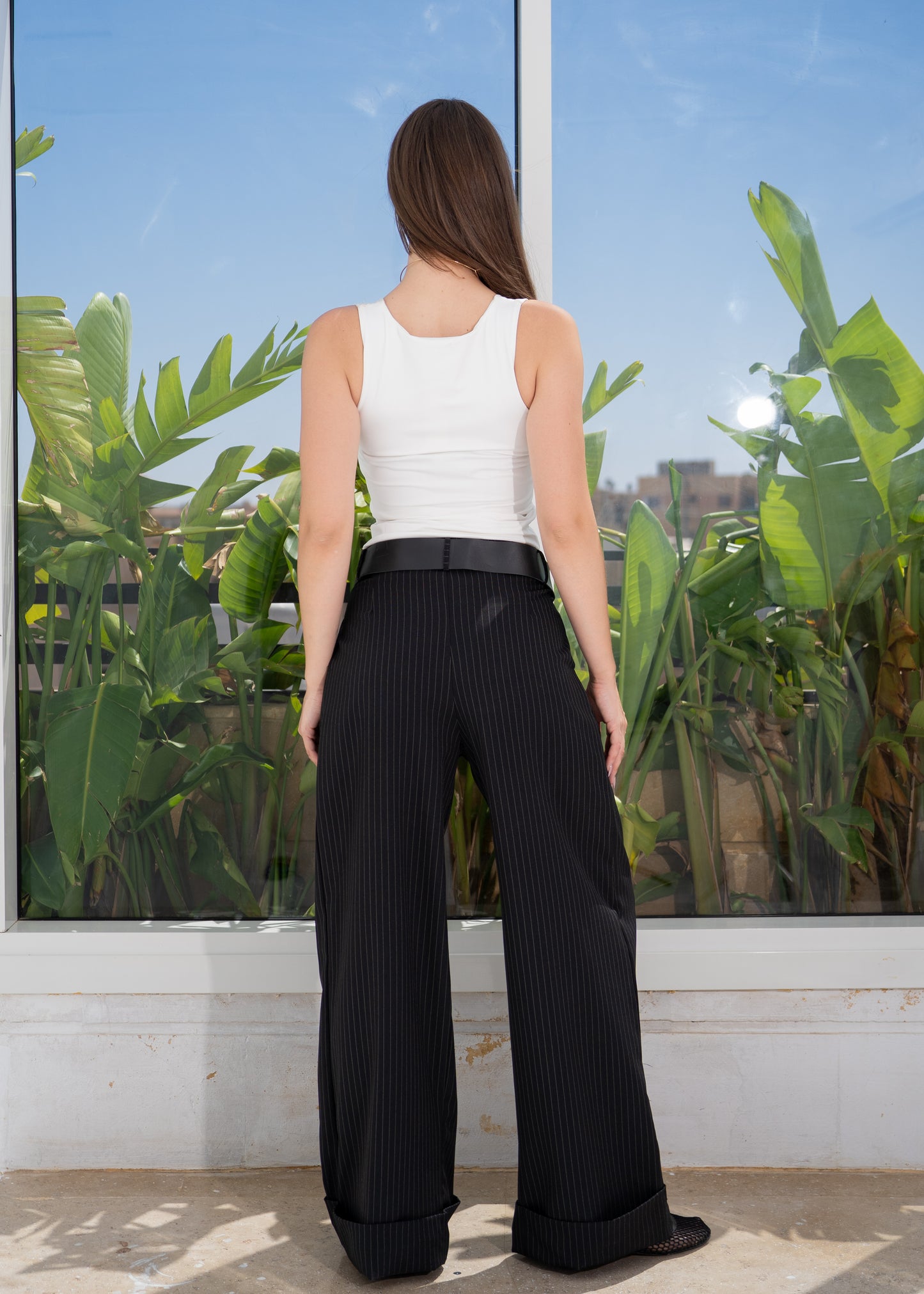 Wide-Leg Tailored Pants (Belt Included )