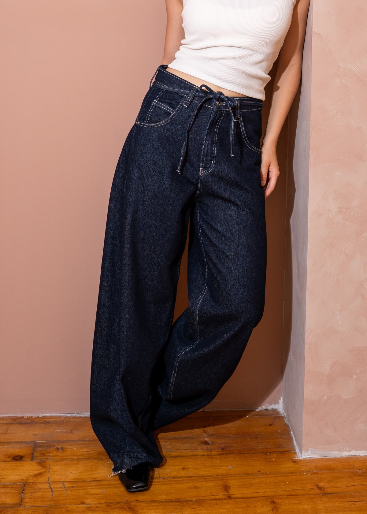 High rise wide fit jeans
