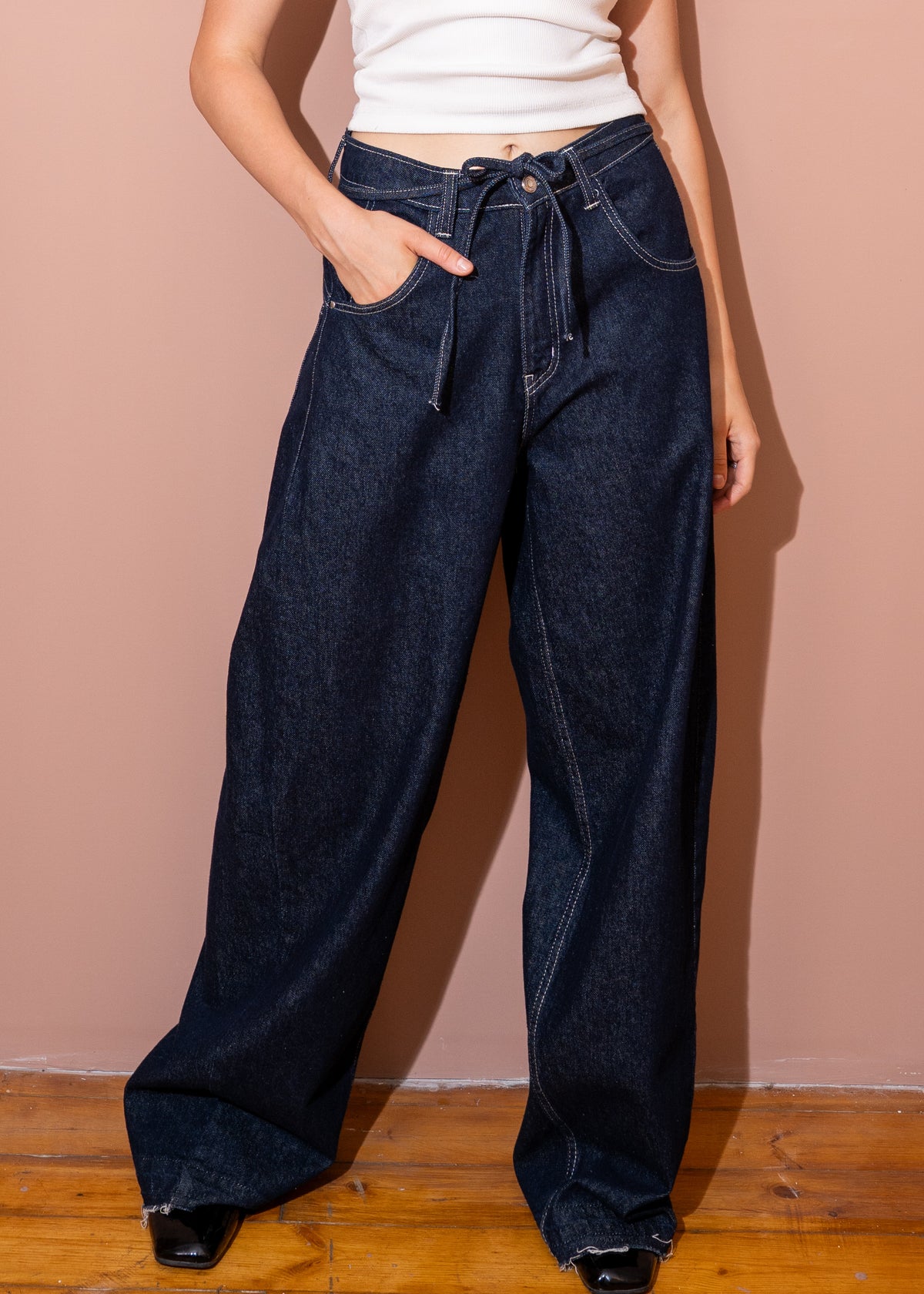 High rise wide fit jeans