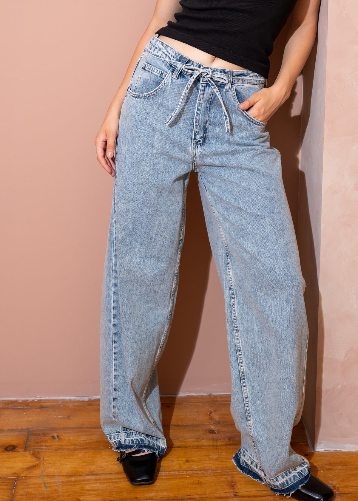 High rise wide fit jeans