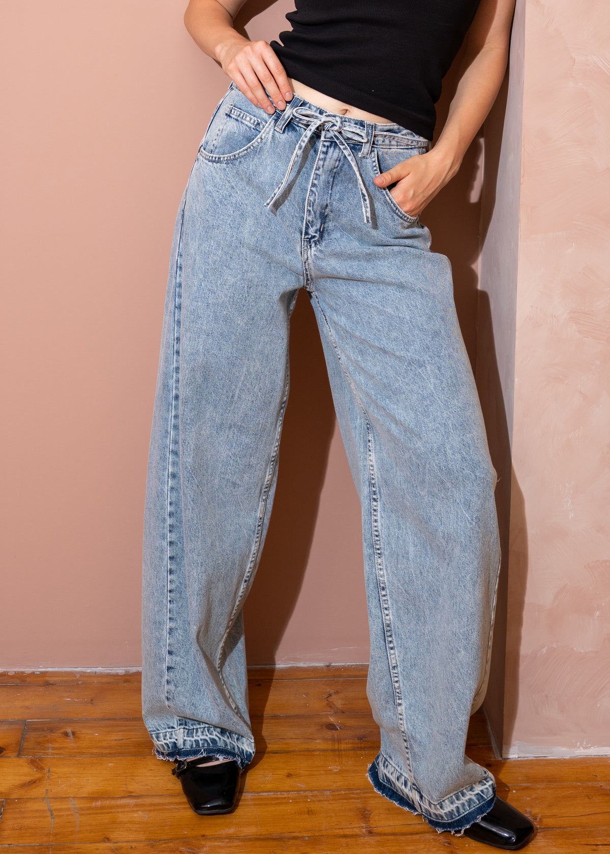 High rise wide fit jeans