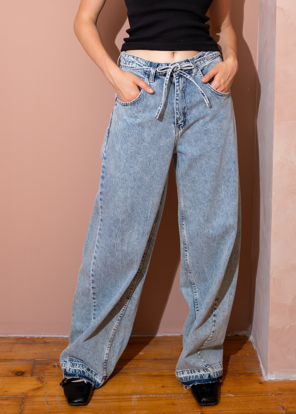High rise wide fit jeans