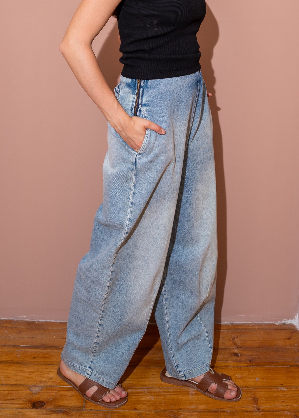 barrel jeans